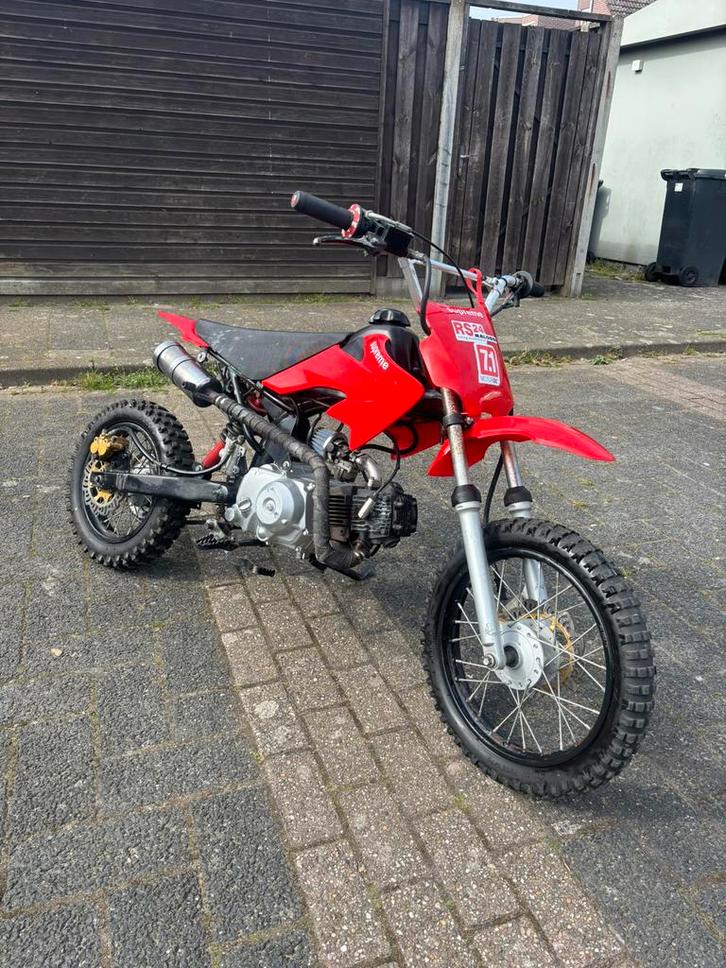 Crossmotor 110cc 4takt automaat, Fietsen en Brommers, Minibikes, Midibikes en Pitbikes, Zo goed als nieuw, Overige typen, Ophalen
