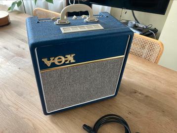 VOX AC4C1 Blue beschikbaar voor biedingen