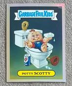 Garbage Pail Kids 2013 | CS 1 | Refractor | Potty Scotty 14a, Hobby en Vrije tijd, Stickers en Plaatjes, Ophalen of Verzenden
