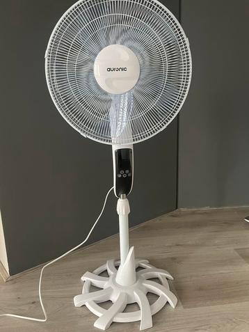 Statiefventilator Auronic beschikbaar voor biedingen