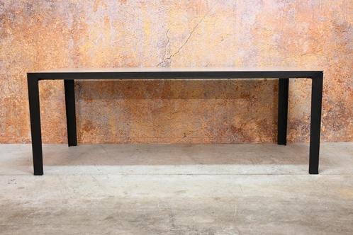 ZGANieuw fraaie Leolux Kalia design eettafel, Huis en Inrichting, Tafels | Eettafels, Zo goed als nieuw, 50 tot 100 cm, 200 cm of meer