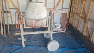 Beton molen 230V beschikbaar voor biedingen