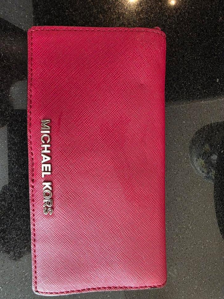 Michael Kors Portemonnee - Prachtig Rood!, Sieraden, Tassen en Uiterlijk, Portemonnees, Gebruikt, Overige merken, Rood, Ophalen of Verzenden