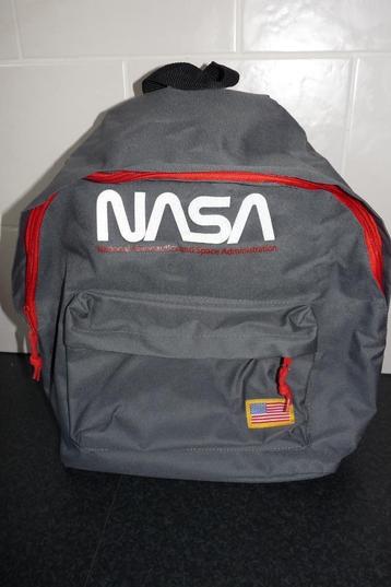 nieuw Nasa rugtas beschikbaar voor biedingen