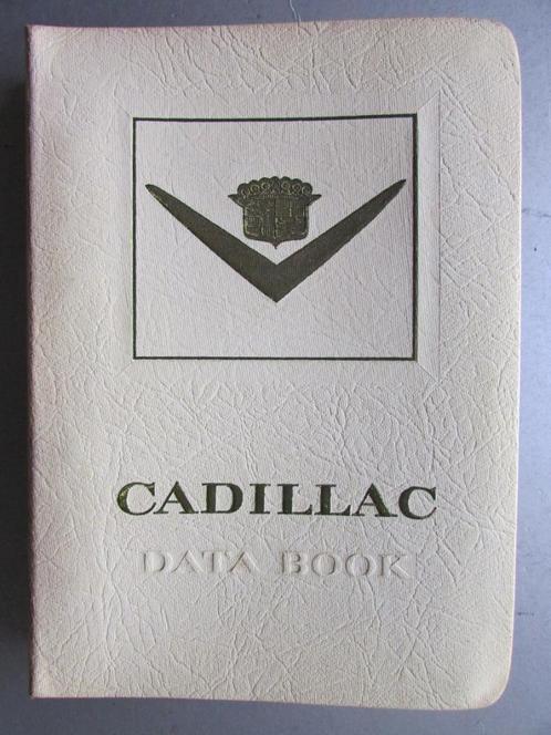 1955 CADILLAC Dealer Data Book, Engels, Boeken, Auto's | Folders en Tijdschriften, Gelezen, Ophalen of Verzenden