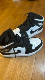 Air Jordan mid Carbon Fiber, Nike, Ophalen of Verzenden, Zo goed als nieuw