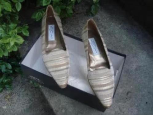 ANTONIO PAOLO PUMPS NIEUW 37 NU GRATIS VERZENDING PER POST, Kleding | Dames, Schoenen, Nieuw, Pumps, Overige kleuren, Verzenden