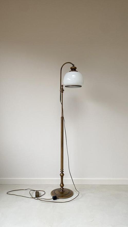 Vintage Art Deco Vloerlamp van Omi, Huis en Inrichting, Lampen | Vloerlampen, Zo goed als nieuw, 150 tot 200 cm, Glas, Metaal
