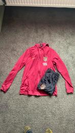 TRAININGSPAK ATLETICO MADRID MAAT M, Kleding | Heren, Sportkleding, Nike, Ophalen of Verzenden, Zo goed als nieuw, Voetbal