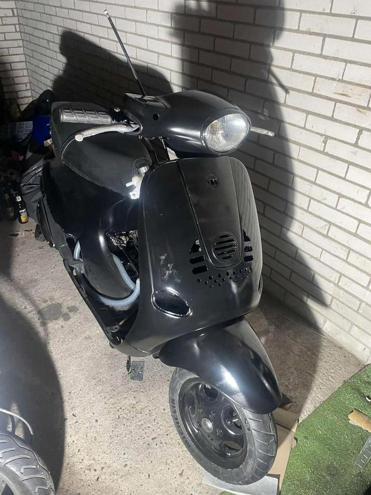 Et2 brom frame, Fietsen en Brommers, Scooters | Piaggio, Zo goed als nieuw, Overige modellen, Ophalen of Verzenden