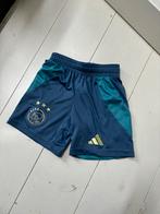 Ajax uit tenue/ 2e tenue short, Sport en Fitness, Voetbal, Verzenden