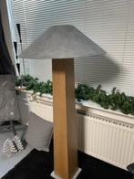 Vloerlamp, Ophalen, Zo goed als nieuw, Hout, 150 tot 200 cm