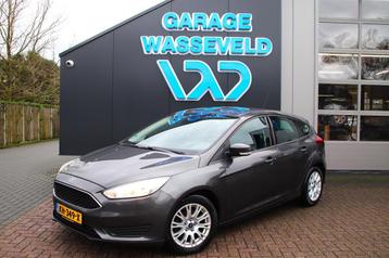 Ford Focus 1.0 ECOBOOST Stoel+Stuur verwarming/Trekhaak/Wint beschikbaar voor biedingen