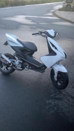 Yamaha aerox 70cc hoogtoerig, Fietsen en Brommers, Scooters | Yamaha, Ophalen, Tweetakt, Aerox, Maximaal 45 km/u