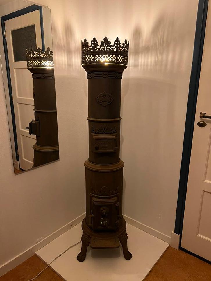 Decoratieve Vintage Noorse kachel gietijzer, Huis en Inrichting, Kachels, Gebruikt, Vrijstaand, Houtkachel, Hout, Ophalen