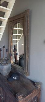 Groot oud houten luik met spiegel, Ophalen