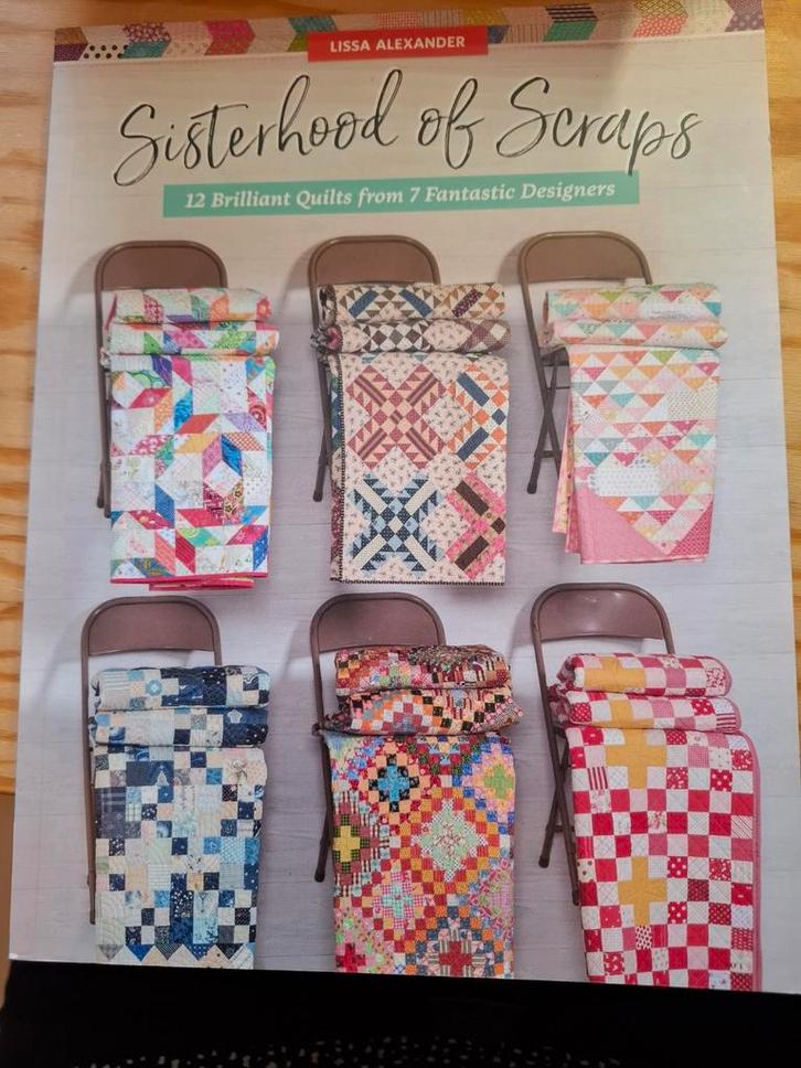 Sisterhood of Scraps: Quilts boek, Boeken, Hobby en Vrije tijd, Zo goed als nieuw, Borduren en Naaien, Geschikt voor kinderen