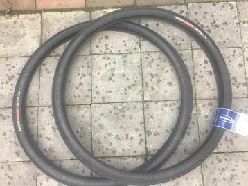 Oldtimer fiets banden Franse maat nieuw oude voorraad. beschikbaar voor biedingen