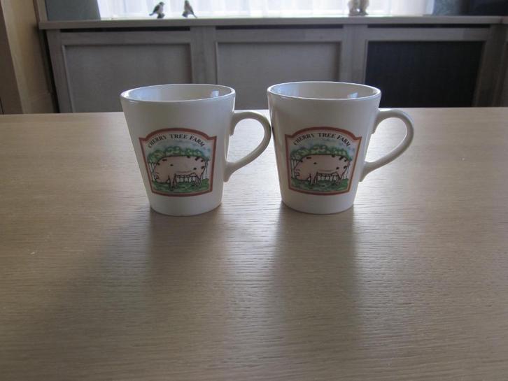 Vintage John Tams 2 Cherry Tree Farm-mokken D9cm H9,5cm, Huis en Inrichting, Keuken | Servies, Zo goed als nieuw, Overige typen