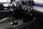 Mercedes-Benz CLA-klasse Shooting Brake 250 e AMG-Line Premi, Auto's, CLA, Stof, Gebruikt, Euro 6