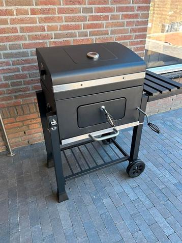 BBQ HOUTSKOOL NIET COMPLEET!!!!!!!!!!!!!! beschikbaar voor biedingen