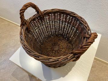 Rotan. mand -stevig. Riet-met handvaten nieuw 02112025 beschikbaar voor biedingen