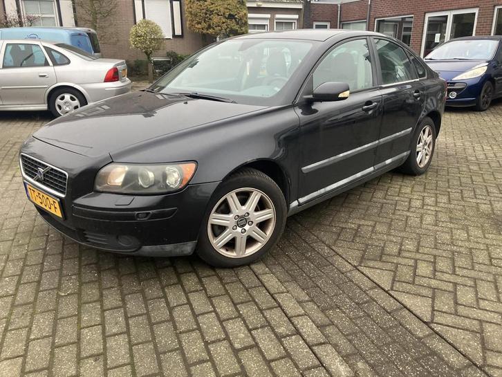 Volvo S40 2.4 Kinetic, Auto's, Volvo, Te koop, S40, ABS, Airbags, Airconditioning, Alarm, Boordcomputer, Centrale vergrendeling