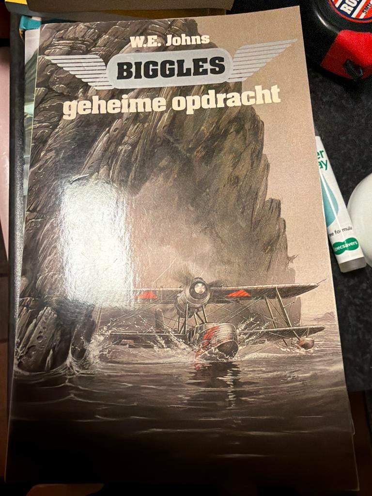 Z7.  Biggles - Geheime Opdracht - W.E. Johns, Boeken, Ophalen of Verzenden, Gelezen