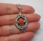 Zilveren ketting met Art Nouveau hanger nr.1779