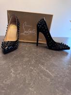 Louboutin pump maat 39, Pumps, Verzenden, Zwart, Zo goed als nieuw