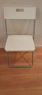 7 witte klapstoelen, Huis en Inrichting, Ophalen, Zo goed als nieuw