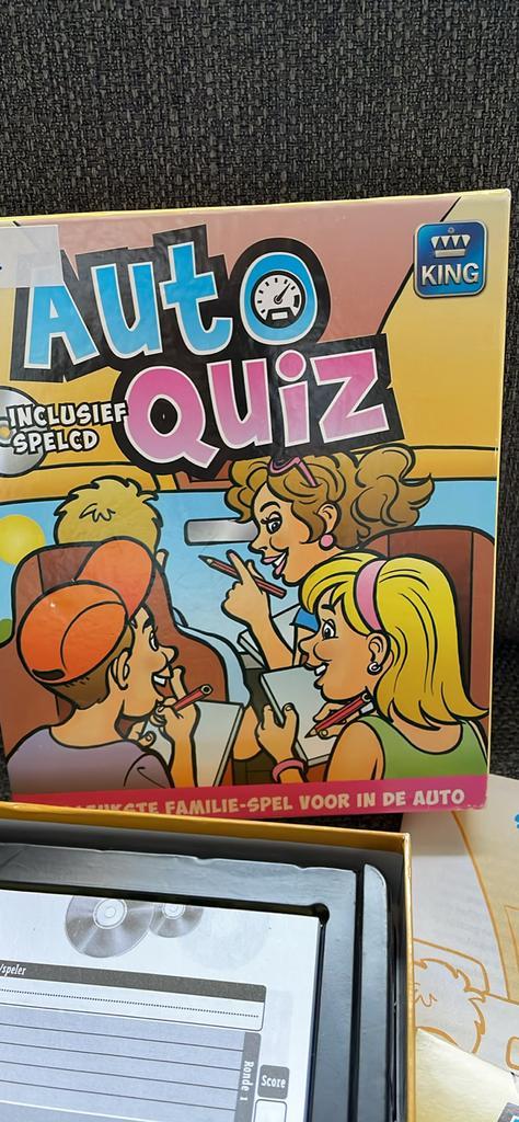 Auto Quiz - Leuk familiespel!, Hobby en Vrije tijd, Gezelschapsspellen | Bordspellen, Gebruikt, Drie of vier spelers, Reisspel