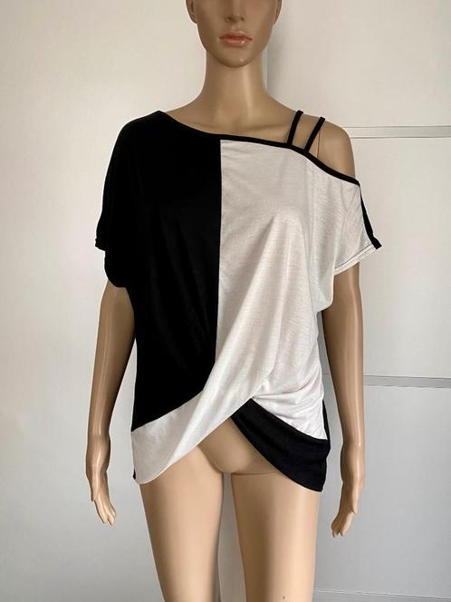i468 Apart top maat M=38/40 zwart/wit, Kleding | Dames, Tops, Zo goed als nieuw, Maat 38/40 (M), Wit, Korte mouw, Ophalen of Verzenden