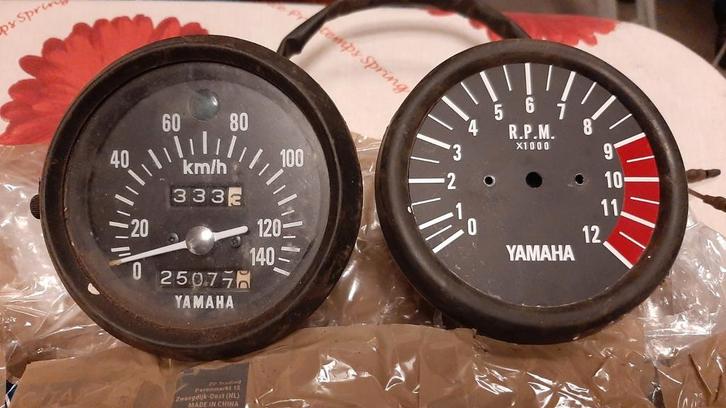 GEZOCHT: Yamaha Fs1 snelheidsmeter en toerenteller, Fietsen en Brommers, Brommeronderdelen | Oldtimers, Yamaha, Overige typen
