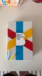 Bijbel in Gewone Taal ongebruikt, Antiek en Kunst, Antiek | Boeken en Bijbels, Ophalen of Verzenden