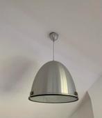 Industriële hanglamp van de Bijenkorf, Ophalen of Verzenden, Gebruikt, Metaal, Minder dan 50 cm