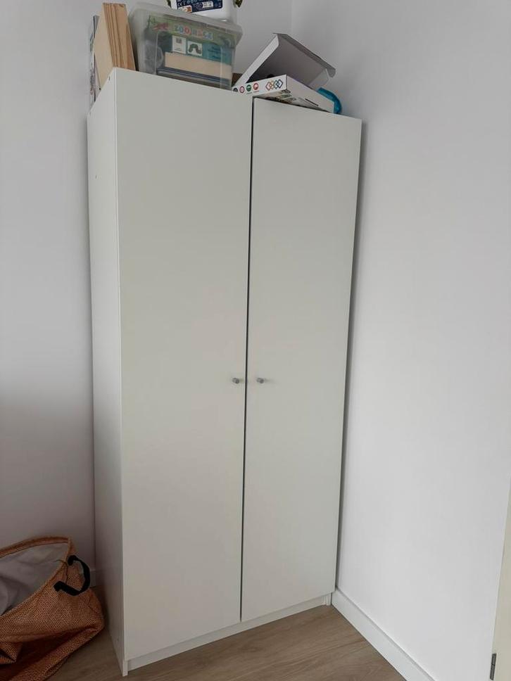 IKEA KLEPPSTAD kledingkast – wit – 2 deuren, Huis en Inrichting, Kasten | Roldeurkasten en Archiefkasten, Zo goed als nieuw, 150 tot 200 cm