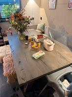 Zware houten tafel met bank en poofen, Huis en Inrichting, Complete eetkamers, Ophalen of Verzenden, Zo goed als nieuw