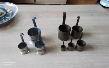 Oude Tinnen Maatbekers Set van 3, koperen van 5 maatbekers  beschikbaar voor biedingen