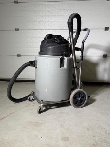 Numatic NED900 waterzuiger  beschikbaar voor biedingen