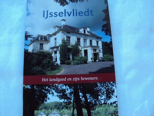 IJsselvliedt. Het landgoed en zijn bewoners, Boeken, Overige Boeken, Zo goed als nieuw, Ophalen of Verzenden