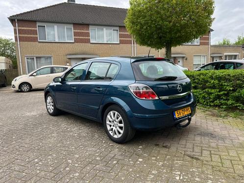 Opel Astra 1.6 16V 5D 85KW 2008 Metallic groen in Topstaat, Auto's, Opel, Particulier, Astra, ABS, Airbags, Airconditioning, Alarm