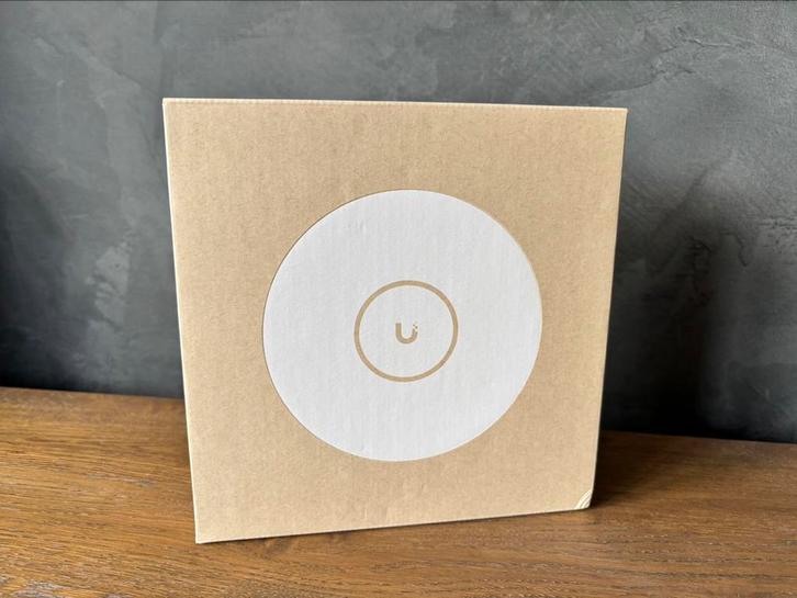 NIEUW - Ubiquiti Unifi U7 Long Range, Computers en Software, Accesspoints, Nieuw, Ophalen of Verzenden