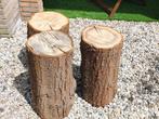 Drie boomstam krukjes, Ophalen