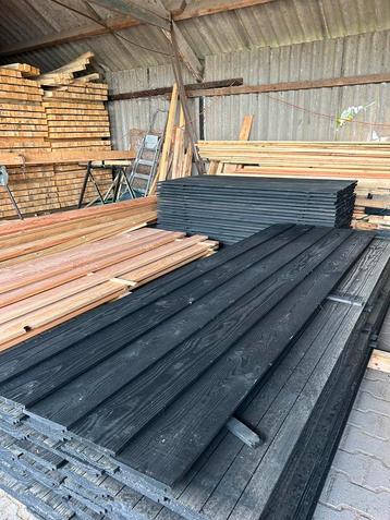 Douglas potdekselplank zweeds rabat zwart/blank 300/400/500  beschikbaar voor biedingen