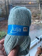 Julia Zeeman Wol - Zachtgroen, Hobby en Vrije tijd, Breien en Haken, Ophalen of Verzenden, Zo goed als nieuw, Breien of Haken
