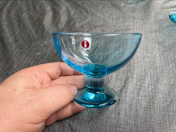 iitala verna desert glas coupeschaaltjes blauw glas ijs