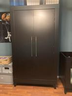 Zwarte Kledingkast Babykamer (bijpassende commode), Huis en Inrichting, Kasten | Kledingkasten, Ophalen, Overige materialen, 100 tot 150 cm