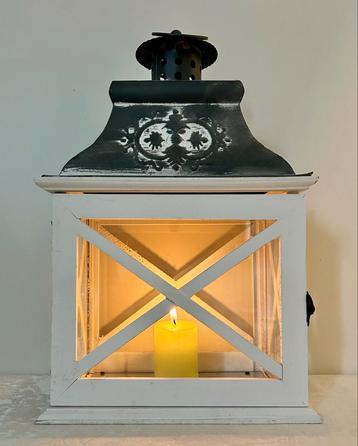 Brocante Lantaarn . beschikbaar voor biedingen