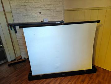 antiek Stella projectiescherm in houten doos beschikbaar voor biedingen